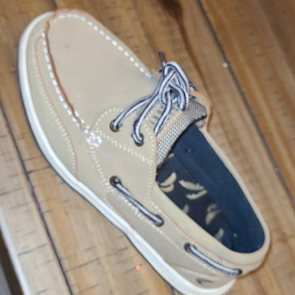 Women's  shoes